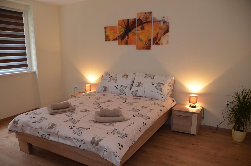 Apartment Marija Сремска-Митровица Экстерьер фото